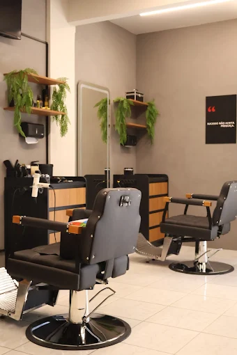 Interior da Barbearia Royal & Co.